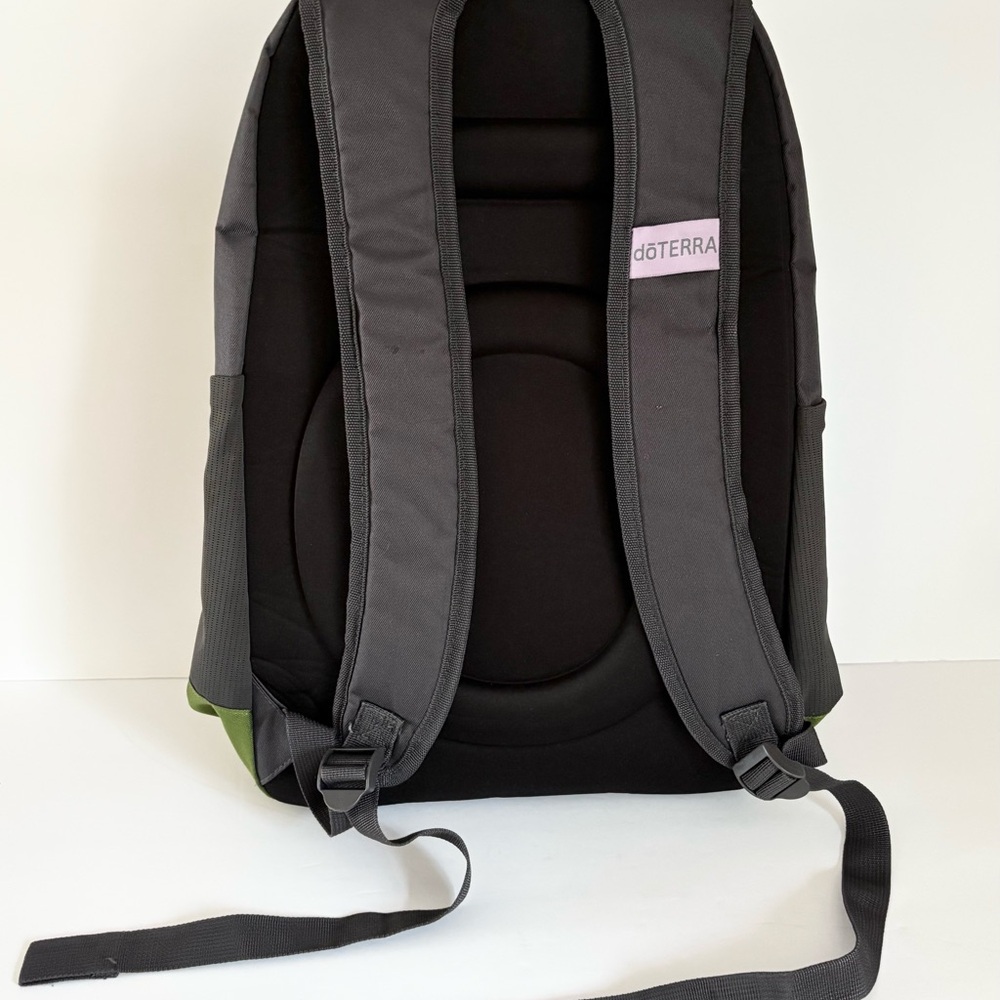 doTERRA Backpack - Picture 3 of 6